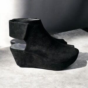 Chocolat Blu Elegant Black Wedge Sandals size 8.5 real leather